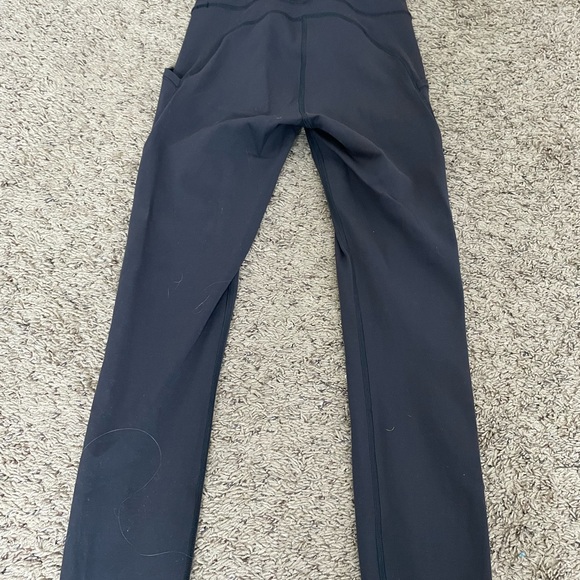 Lululemon invigorate leggings - Picture 2 of 6